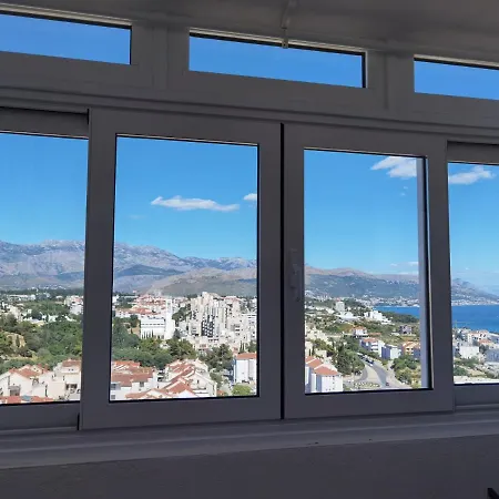 T-star, 2-bedroom With Magnificent View Apartment Split