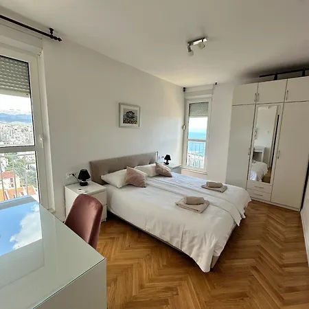 T-star, 2-bedroom With Magnificent View Split